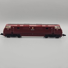 GRAHAM FARISH 371-600 N GAUGE CLASS 42 DIESEL D817 FOXHOUND DCC  FITTED