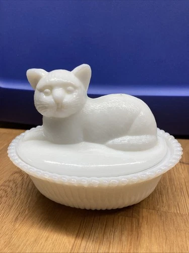 Vintage Westmoreland Milk Glass Cat on Basket Candy Dish