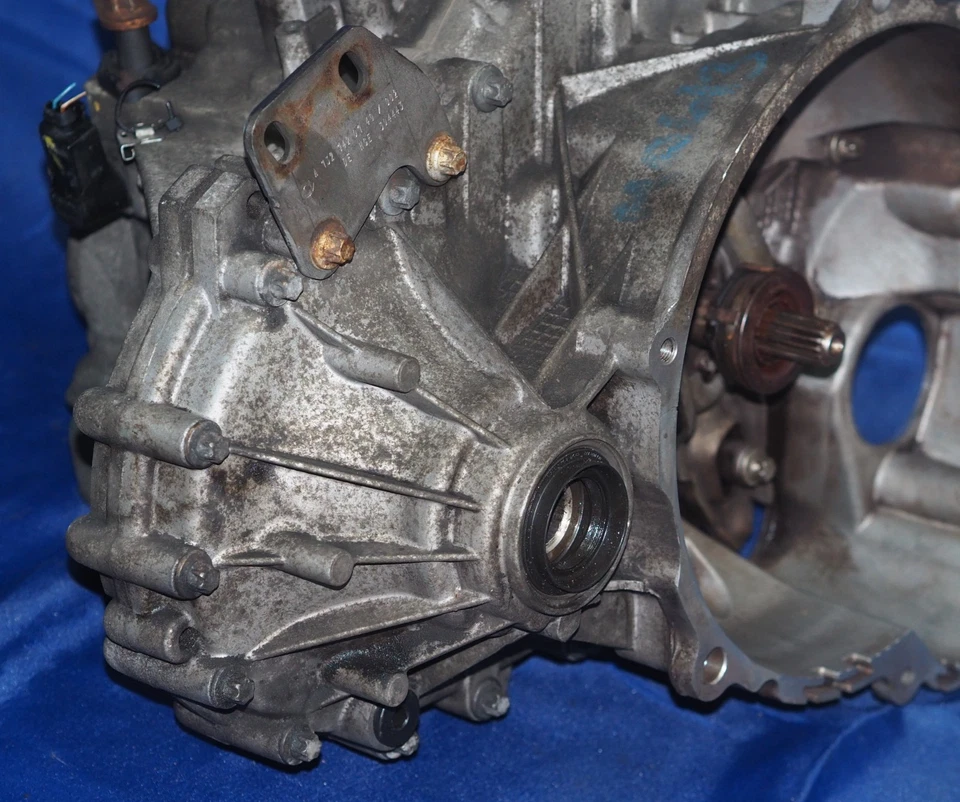 2008-2015 Smart ForTwo 5 Speed Getrag Automated Manual Transmission 102K Mi OEM - Image 3 of 4