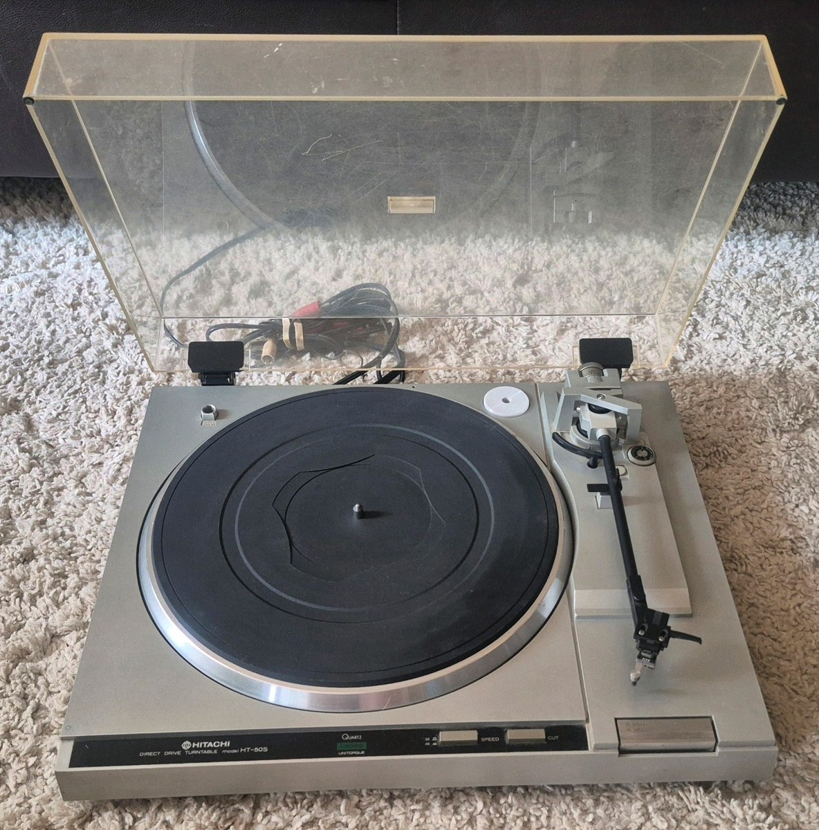 Hitachi HT-50s Quartz Lock Direct Drive Turntable Record Player
