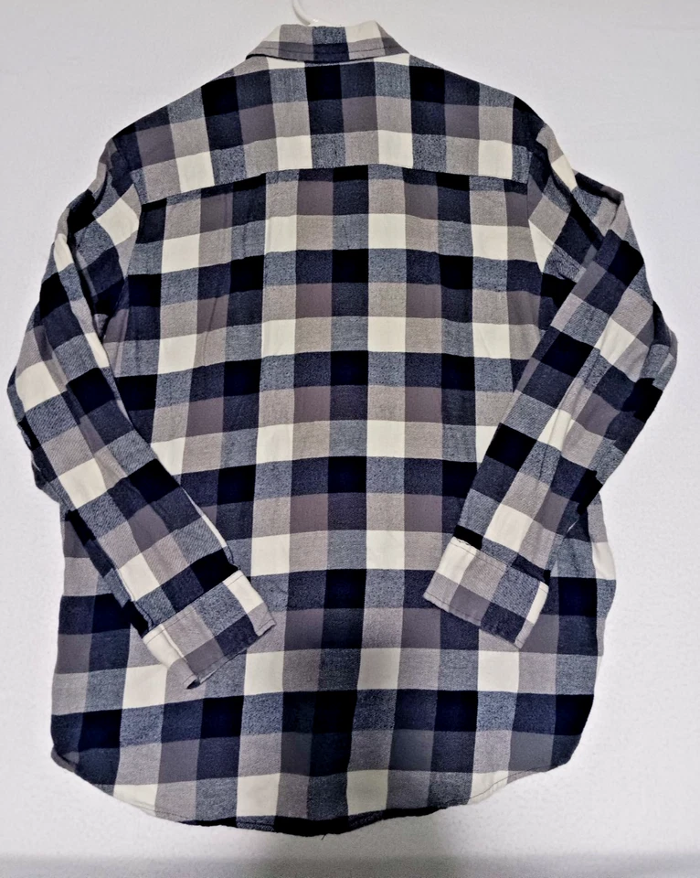 Camisa de franela a cuadros Club Room para hombre L algodón abotonada gris marino ropa de otoño Foto 2 de 4