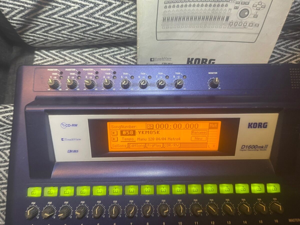 KORG D1600 mkII, 16-Track Digital Recording Studio With KORG D1600 mkII, 16-Track Digital Recording Studio With
