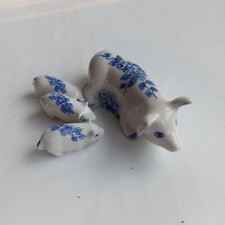 Porcelain Mama Pig With Piglets Figures