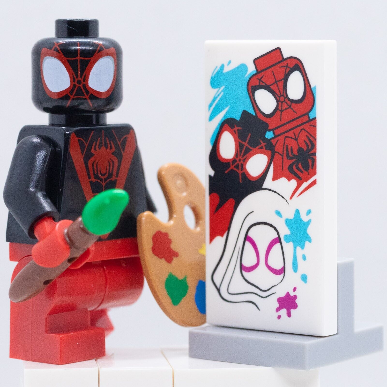 LEGO Marvel Spider-Man Webquarters Hangout 10784 Building Set - Spidey and  His Amazing Friends Series, Spider-Man, Miles Morales, and Green Goblin  Minifigures, Toys for Boys and Girls Ages 4+ 