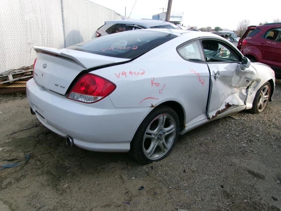 Used Automatic Transmission Assembly fits: 2005 Hyundai Tiburon AT 2.7L 6 cylind - Image 4 of 4