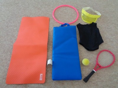 our generation Puppen Gymnastik Übungsmatte und Reifen Schläger Ball Yogamatte OG