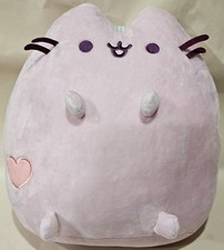 Pusheen The Cat 13-Inch Pastel Pink with Heart, Plush Toy