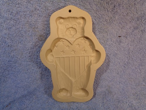 Vtg Brown Bag Cookie Art Craft Mold 7 Lot Heart Bear Hand Egg Disney 1980's 90's - Picture 5 of 20