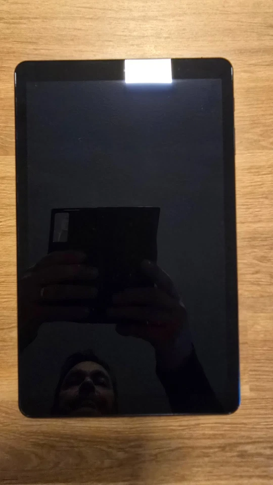 Samsung Galaxy Tab A SM-T595 (2018) 10,5 " 32GB Wi-Fi + 4G/LTE GSM Schw. - Bild 3 von 4