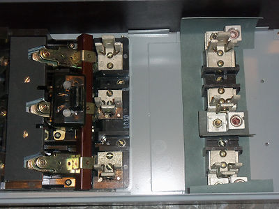 GE THFP THFP324 200 AMP 240V FUSIBLE PANEL PANELBOARD SWITCH NO
