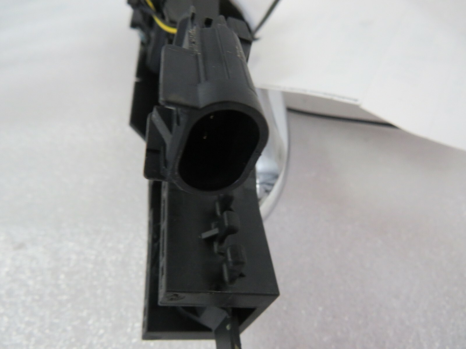 2014 Maserati Quattroporte, Right Rear Door Handle, Used, P/N 670013708