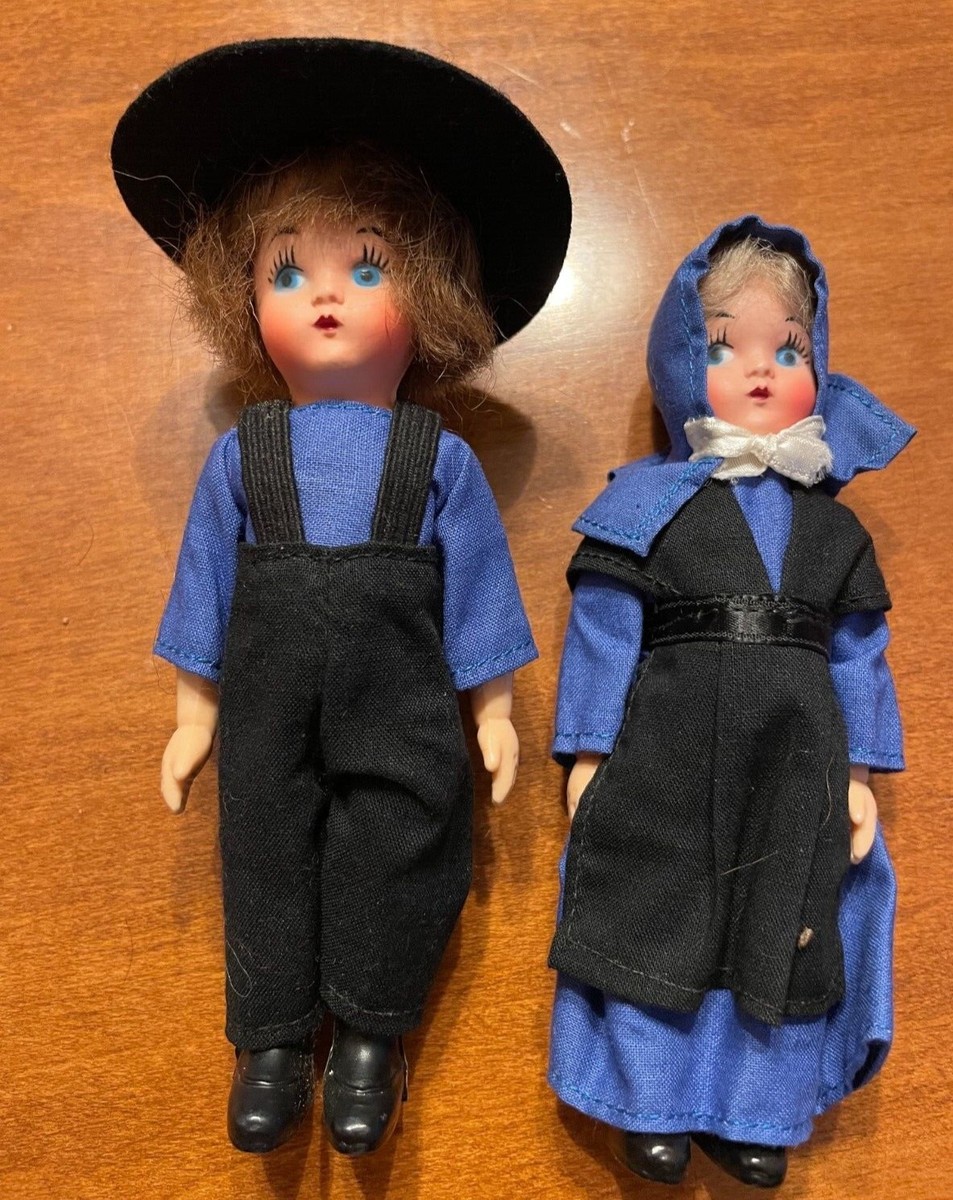 【✳︎toto✳︎さま】antique dolls ❀ 帽子もついた２人のセット Vintage set of 2 Amish Boy & Girl Plastic ~5