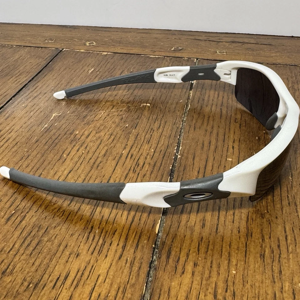 Chaqueta antiaérea OAKLEY blanca negra 03-882 ~ 56-21 mm Foto 3 de 4