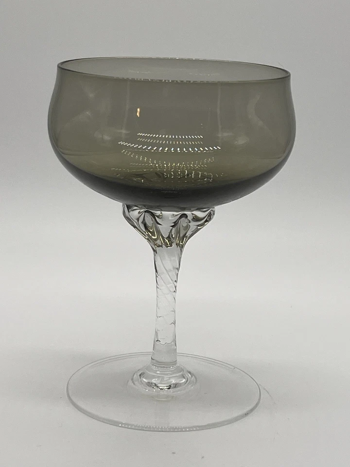 Juego de 6 copas de champán vintage de cristal ahumado Sasaki Hawthorne - 8 oz Foto 4 de 4