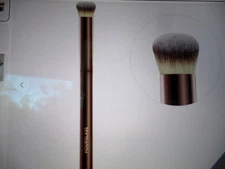 NEW! Hourglass Vanish Seamless Finish Concealer Brush NIB