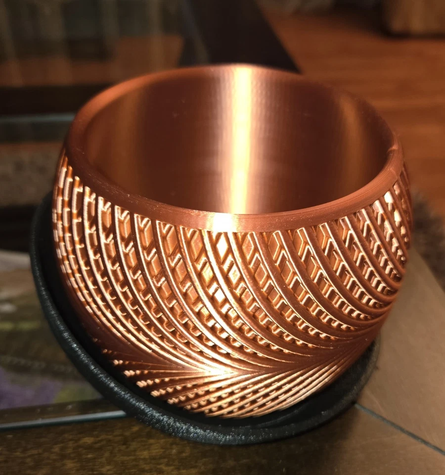 Maceta impresa en 3D 2 piezas cobre/negro tamaño mediano Foto 3 de 4