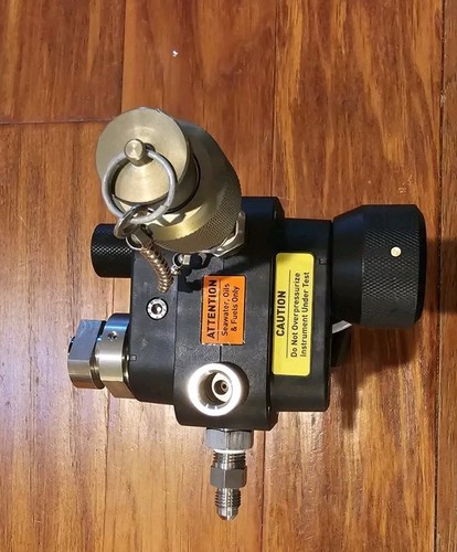 King PV411 Calibration Multi-function Hand Pump King 3750 10,000 psi - Picture 10 of 11