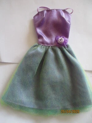 Tenue pour poupée Barbie : "Exclussive Fashion Avenue #B3476 / 2002 " ( 3557) - Photo 1/4