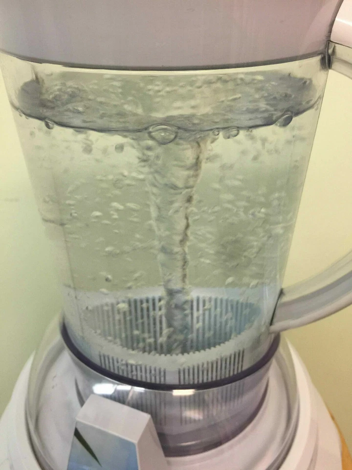 Vitalizer Plus Minerals Oxígeno Hexagonal Salud Alcalinidad Máquina de Agua Foto 2 de 4