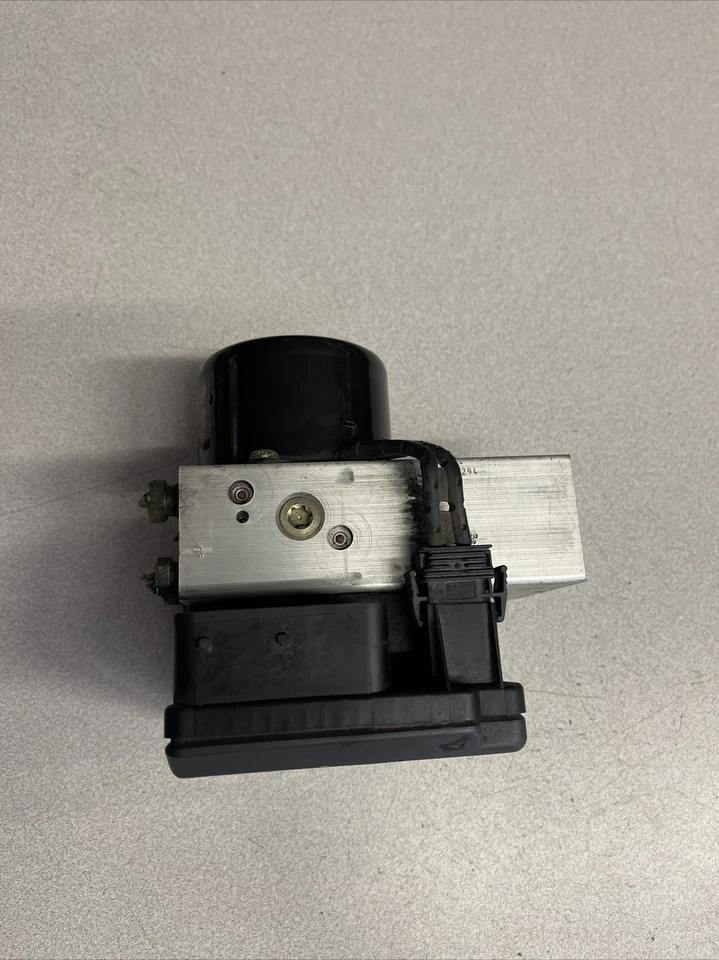 1999 - 2003 捷豹 XK8 XKR V8 AT ABS 泵制动模块 MNF 5920 AB — 第 3/4 张图片