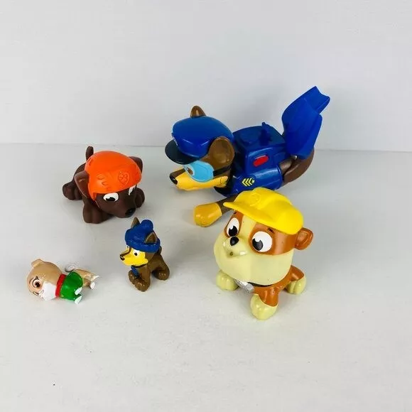 Kids playing with top paw patrol toys