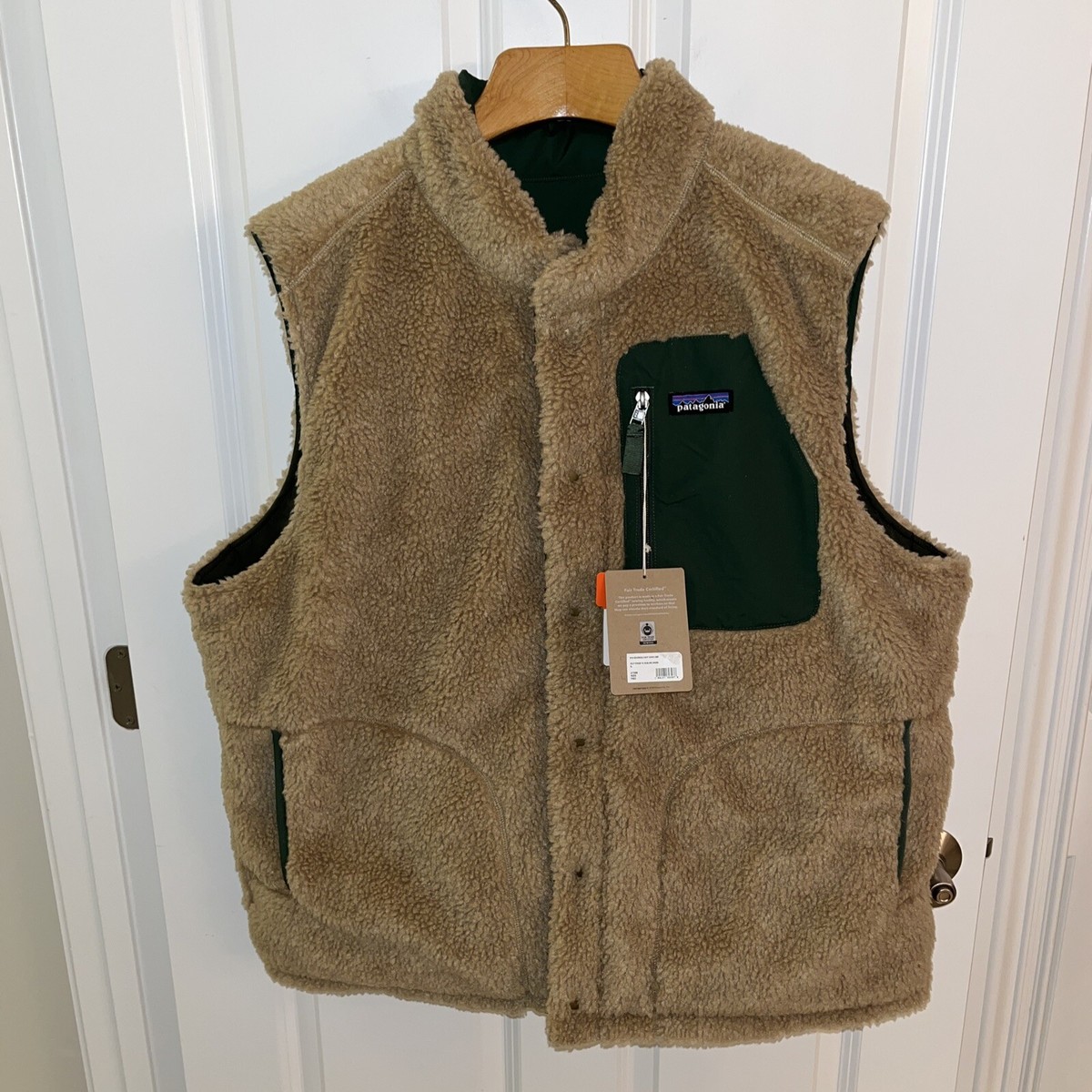 Patagonia Reversible Bivy Down Vest Men Extra Large XL Green Patagonia Reversible Bivy Down Vest Men Extra Large XL Green