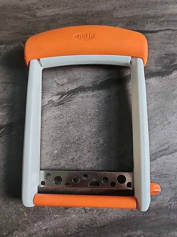 Chef'n Slicester Cheese Slicer (Apricot)