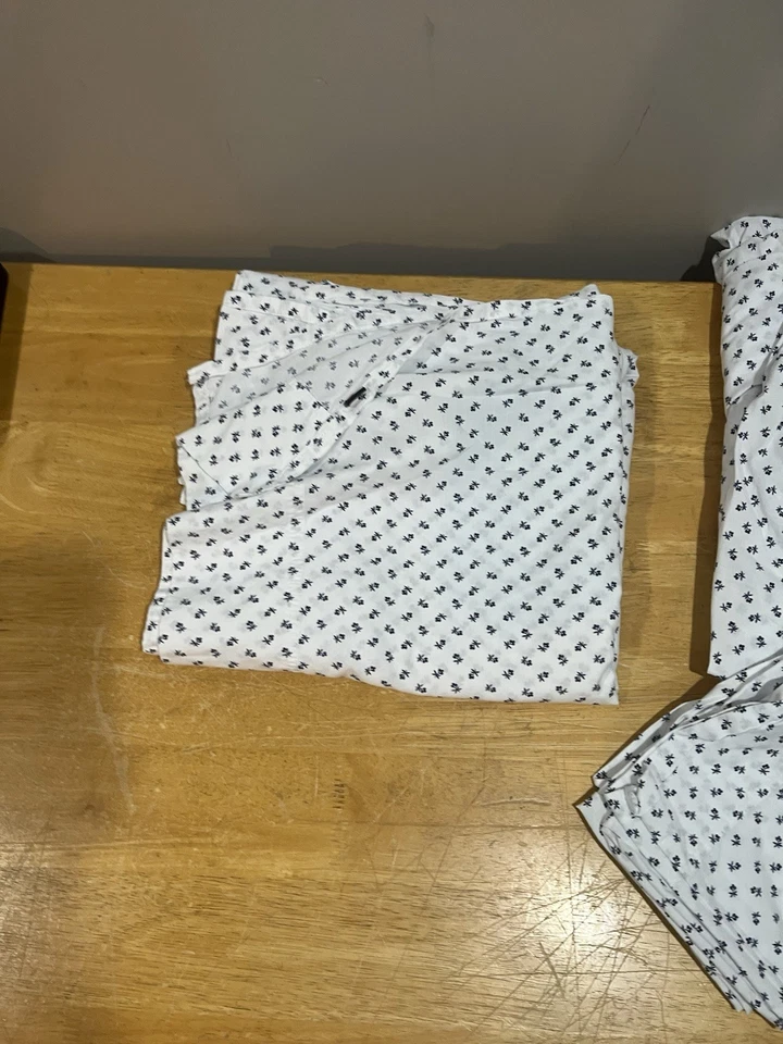 Tommy Hilfiger Navy Blue Small Flowers White Full Sheet Set 4pc - Image 4 of 4