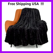 Plush Fluffy Faux Fur Throw Blanket in Black - Cozy Comfort for All Seasons