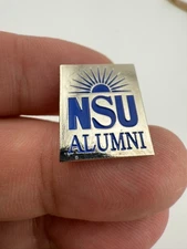 NSU Nova Southeastern University Alumni Pin - V1