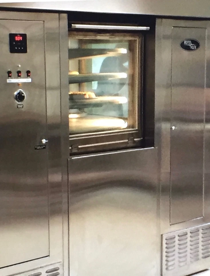 Horno transportador rotativo Roto Flex modelo SA 56-4, BUEN ESTADO 4 cubiertas. Foto 2 de 4