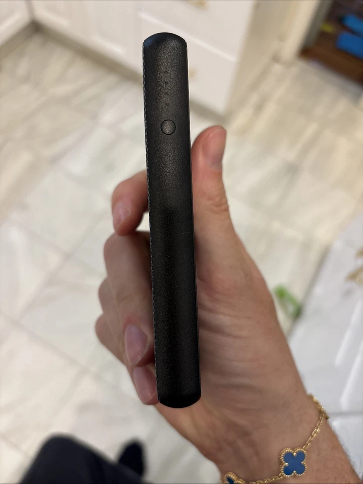 Batería externa Lightning Mophie Powerstation Plus 6040 mAh para Apple Foto 4 de 4