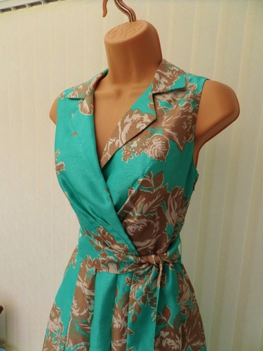 ELIZA J TÜRKIS GOLD ELFENBEIN BLUMENSATIN 50ER JAHRE PLATTE FLARE MIDI KLEID 8 NEU OHNE ETIKETT - Bild 9 von 14
