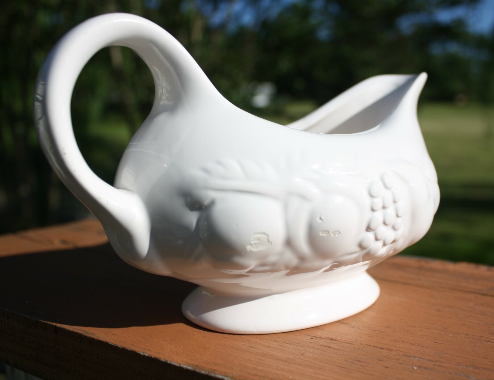 Tabletops Gallery White Gravy Boat, Nature Embossed eBay