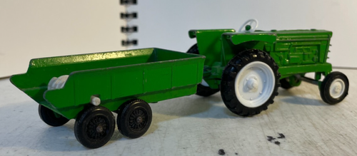 Little green tractor diecast junkyard - Picture 7 of 9