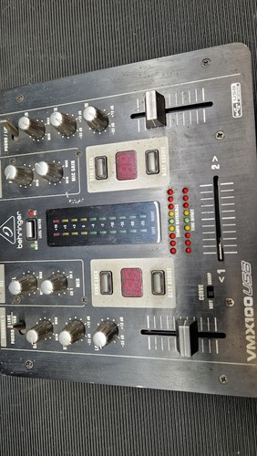 Behringer VMX1000USB DJ Mixer - gebraucht, funktionsfähig, zerkratzt - Bild 2 von 9