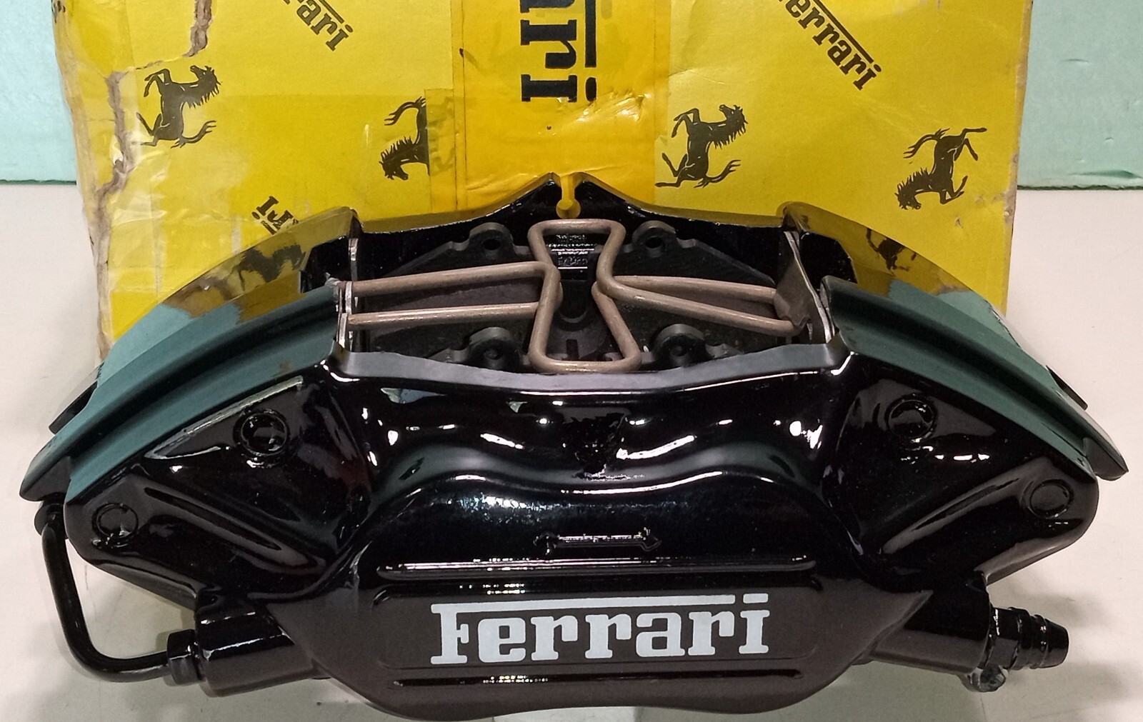 Ferrari 512 Testarossa Brembo Brake Caliper_Pads_151903_Right Rear_GENUINE