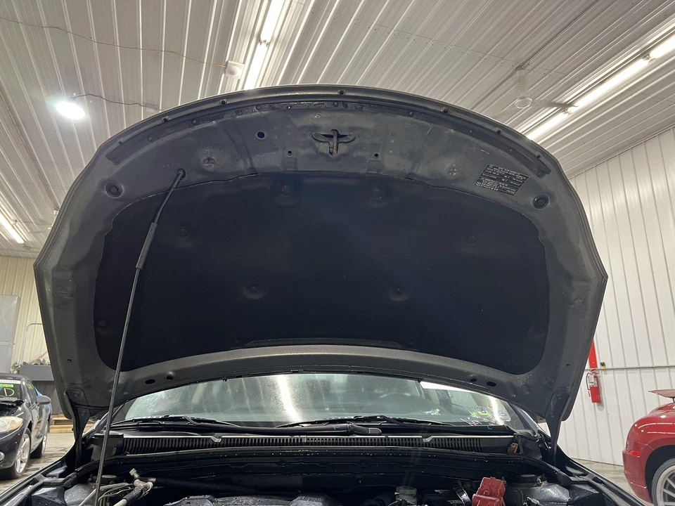 10-13 SUZUKI KIZASHI FRONT HOOD PANEL BONNET PLATINUM SILVER METALLIC ZNC - Image 4 of 4