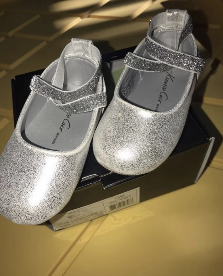 Kenneth Cole HOLIDAY Sz 4 Toddler Girl Dressy Ballet Silver Shoes - Image 3 of 4