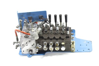 Altec Pilot Operated Hydraulic Valve, 4 Spools | 035260084 | 352