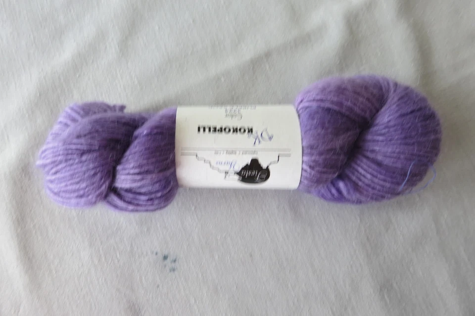 Una (1) madeja de hilos DK Kokopelli Fiesta, color 3224 púrpura salvia Foto 4 de 4