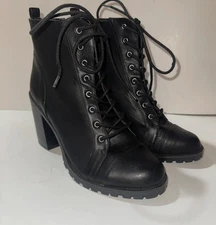 Torrid 7.5W Lace Up Black Boots Zipper Chunky Heel Faux Leather  Combat