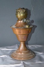 VINTAGE COPPER DOUBLE BURNER OIL LAMP AND GLASS CHIMNEY WORKING FOR SETTING UP