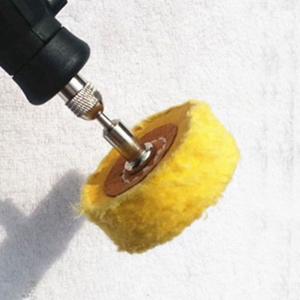 Polish Metal and Jewelry with White Yellow Handle Cotton T Style