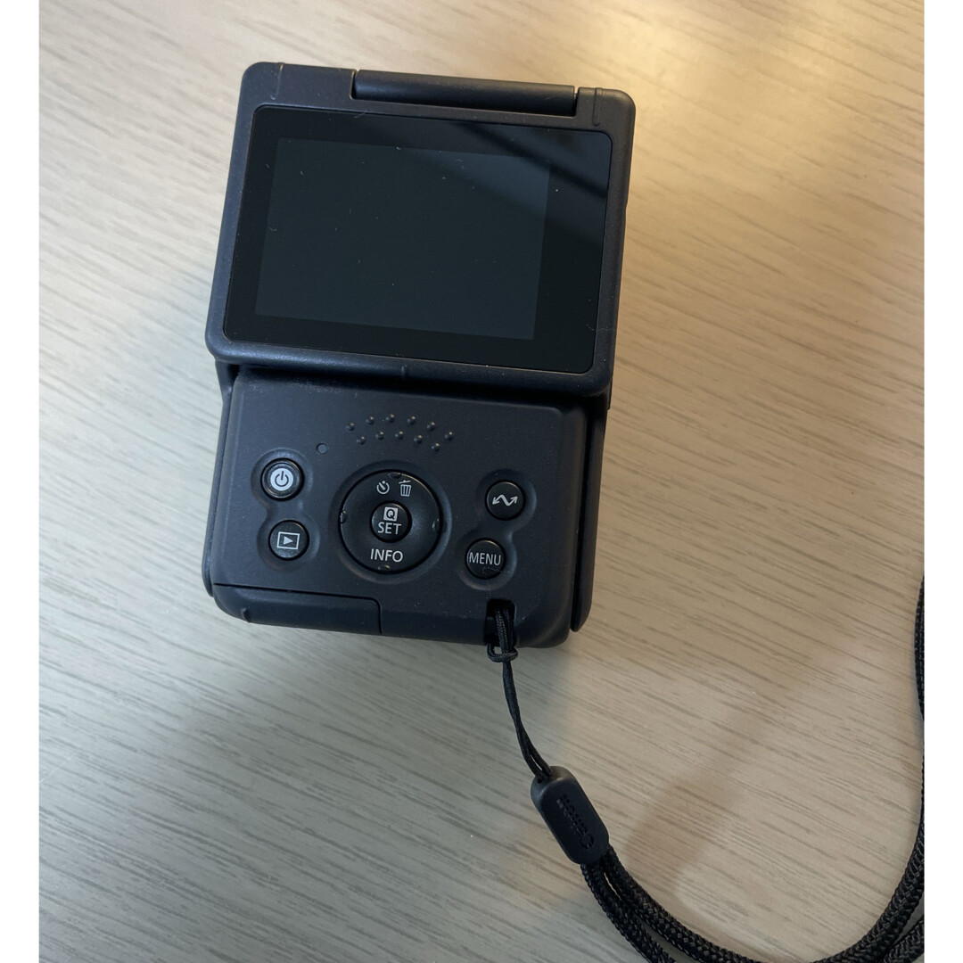 Canon PowerShot V10 Black Compact Vlog Camera Lightly Used Canon PowerShot V10 Black Compact Vlog Camera Lightly Used
