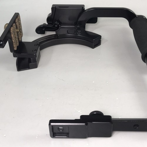 Digital Pro-M Rotating Swivel 90º Studio/Portrait Elevated Camera Flash Bracket - Picture 9 of 17