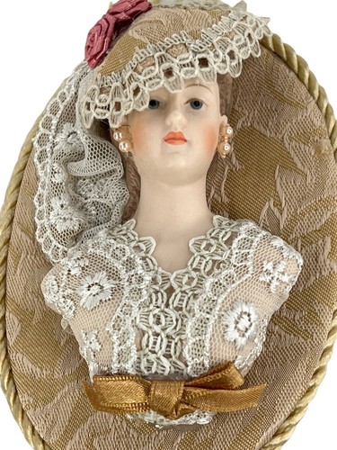 Placa decorativa para mujer estilo victoriano de principios de 1900 de Santa's World - Imagen 2 de 6