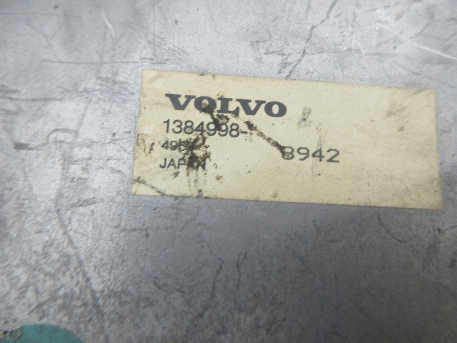 84-89 Volvo 740 B230f OEM Am FM Stereo Cassette Player 1384998 B4 