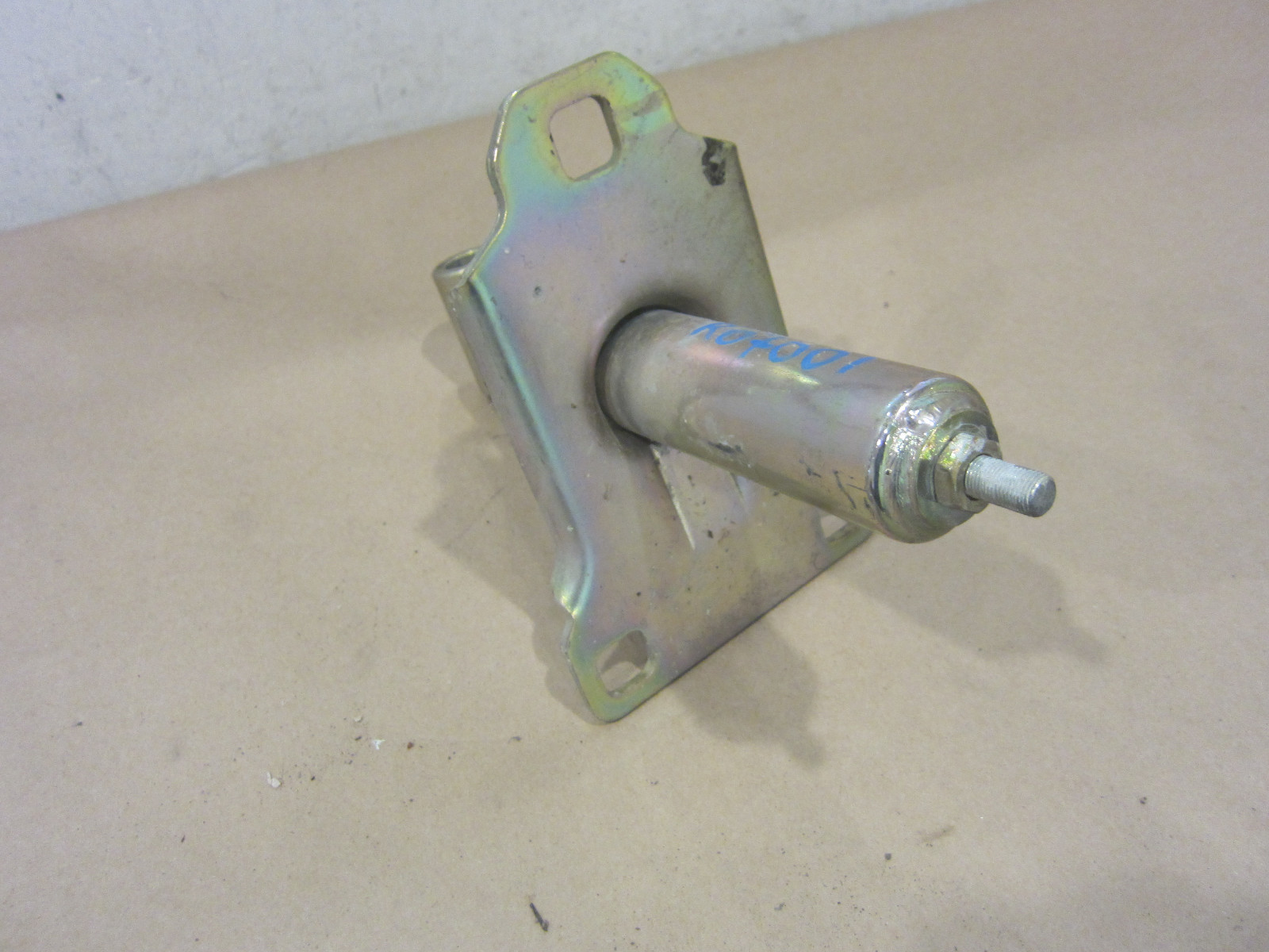 Bentley Arnage 1999 - LH Front Bumper Shock