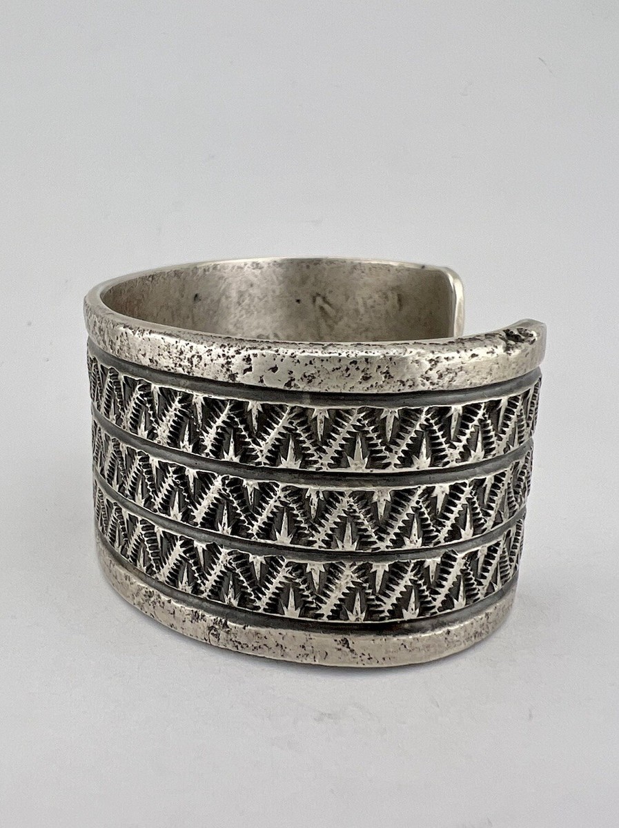 【美品】Navajo stewart billie トゥファキャスト バングル s-l1200.jpg